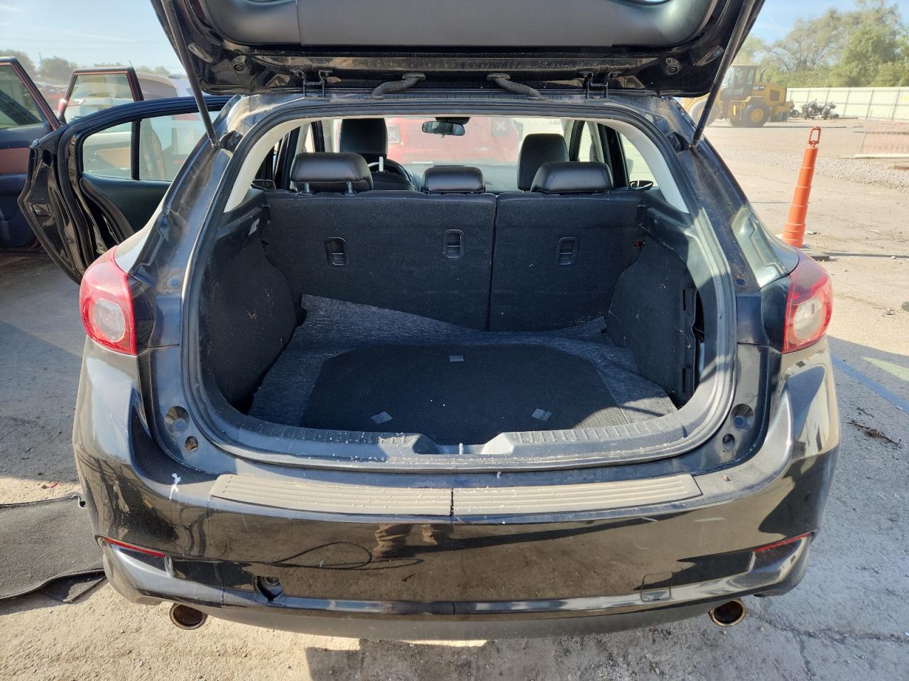 2017 Mazda 3 Touring VIN: 3MZBN1L70HM131637 Lot: 70311405