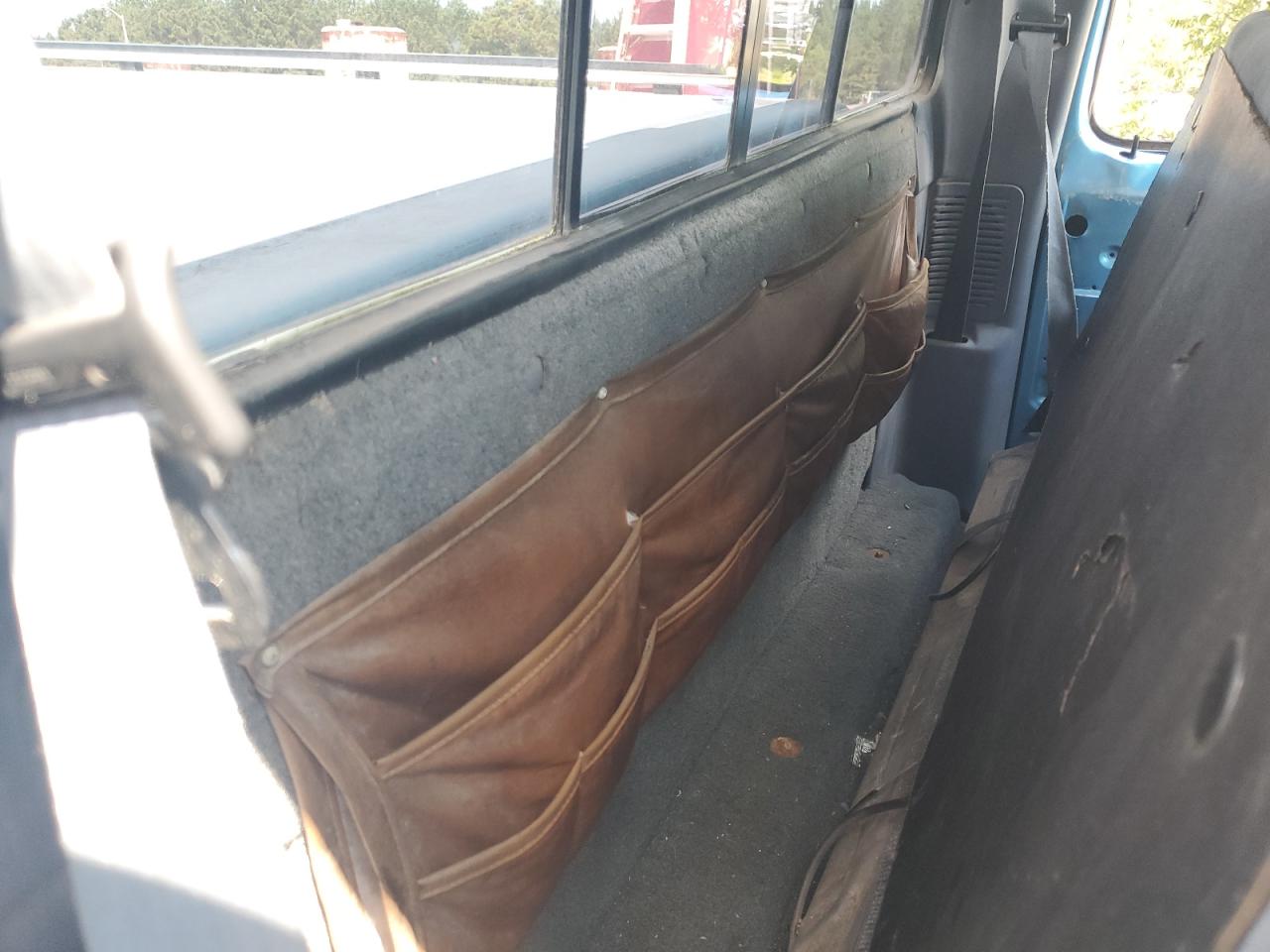 1992 Ford F150 VIN: 1FTCF15N9NKA93506 Lot: 70272575