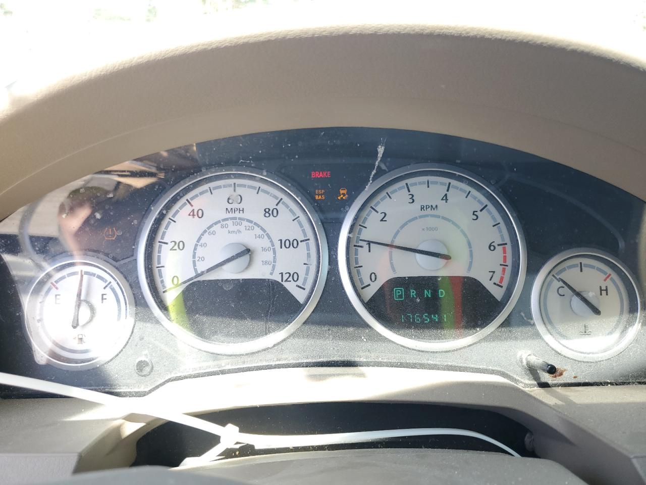 2010 Chrysler Town & Country Lx VIN: 2A4RR4DE0AR259454 Lot: 69876575