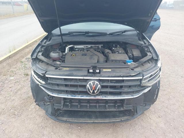 2021 VOLKSWAGEN TIGUAN LIF