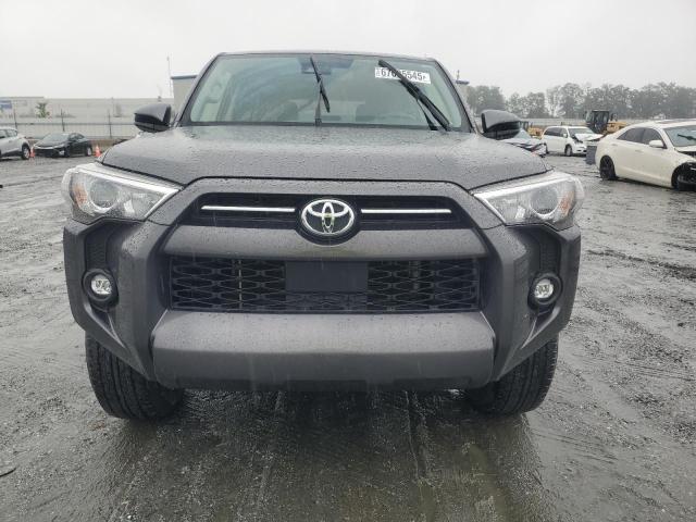  TOYOTA 4RUNNER SE 2023 Серый