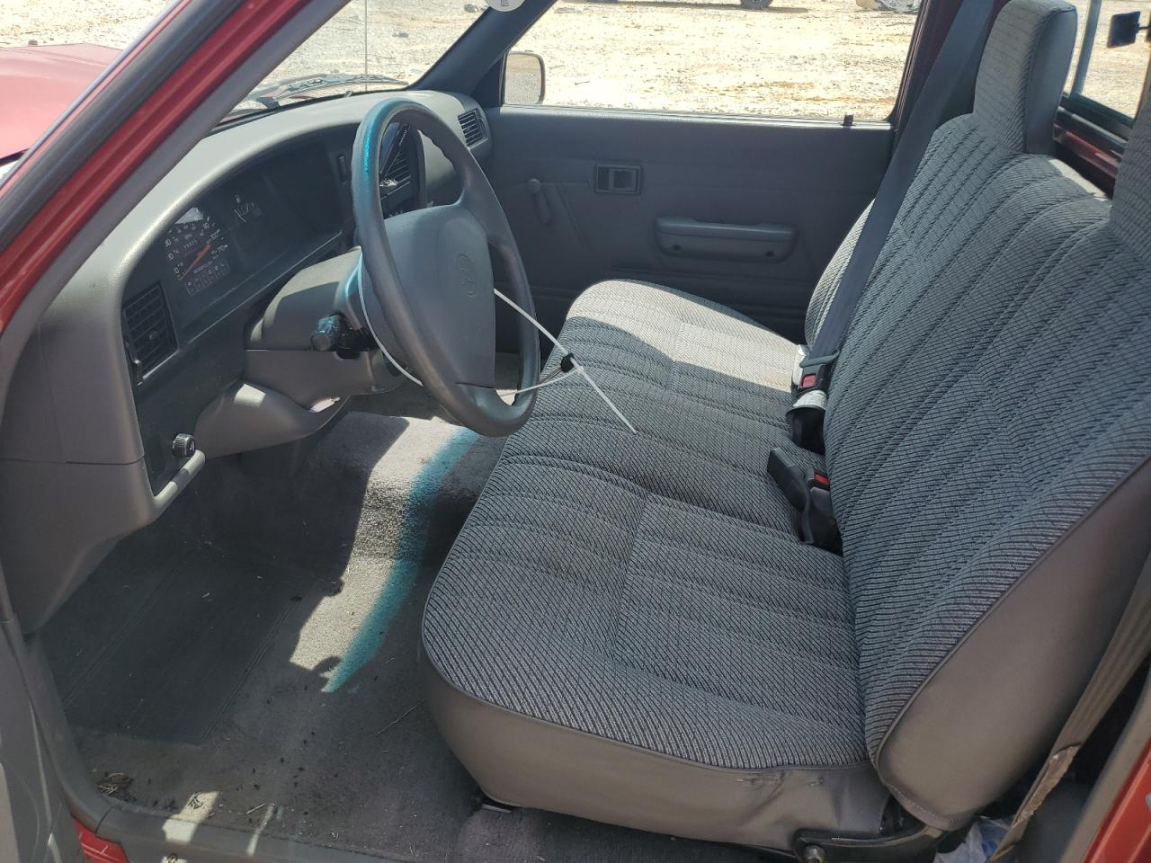 1993 Toyota Pickup 1/2 Ton Short Wheelbase Dx VIN: 4TARN81P0PZ065970 Lot: 70032615