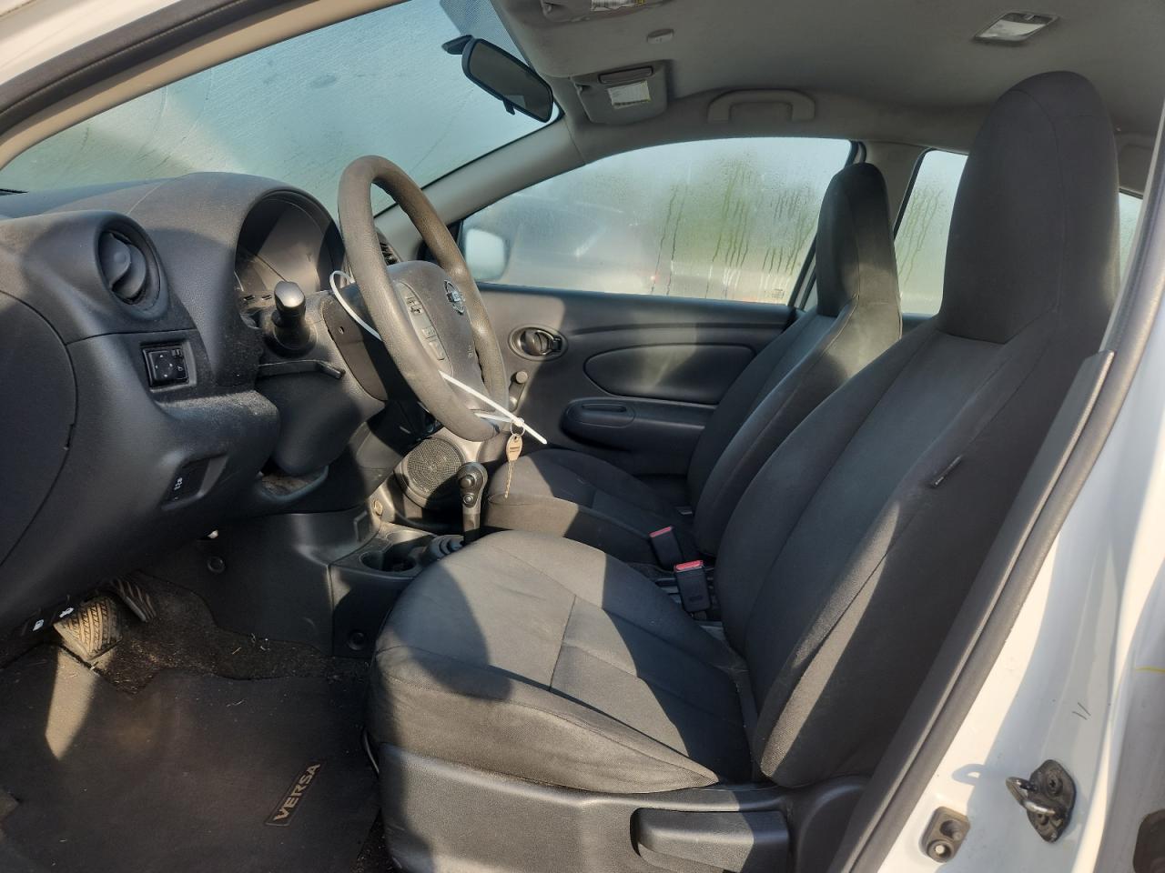 2017 Nissan Versa S VIN: 3N1CN7AP7HL825571 Lot: 70690135