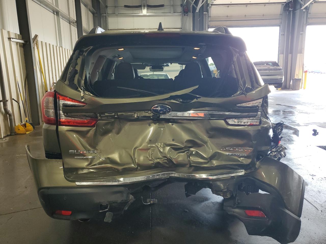2023 Subaru Ascent Limited VIN: 4S4WMAUD6P3446837 Lot: 70680255