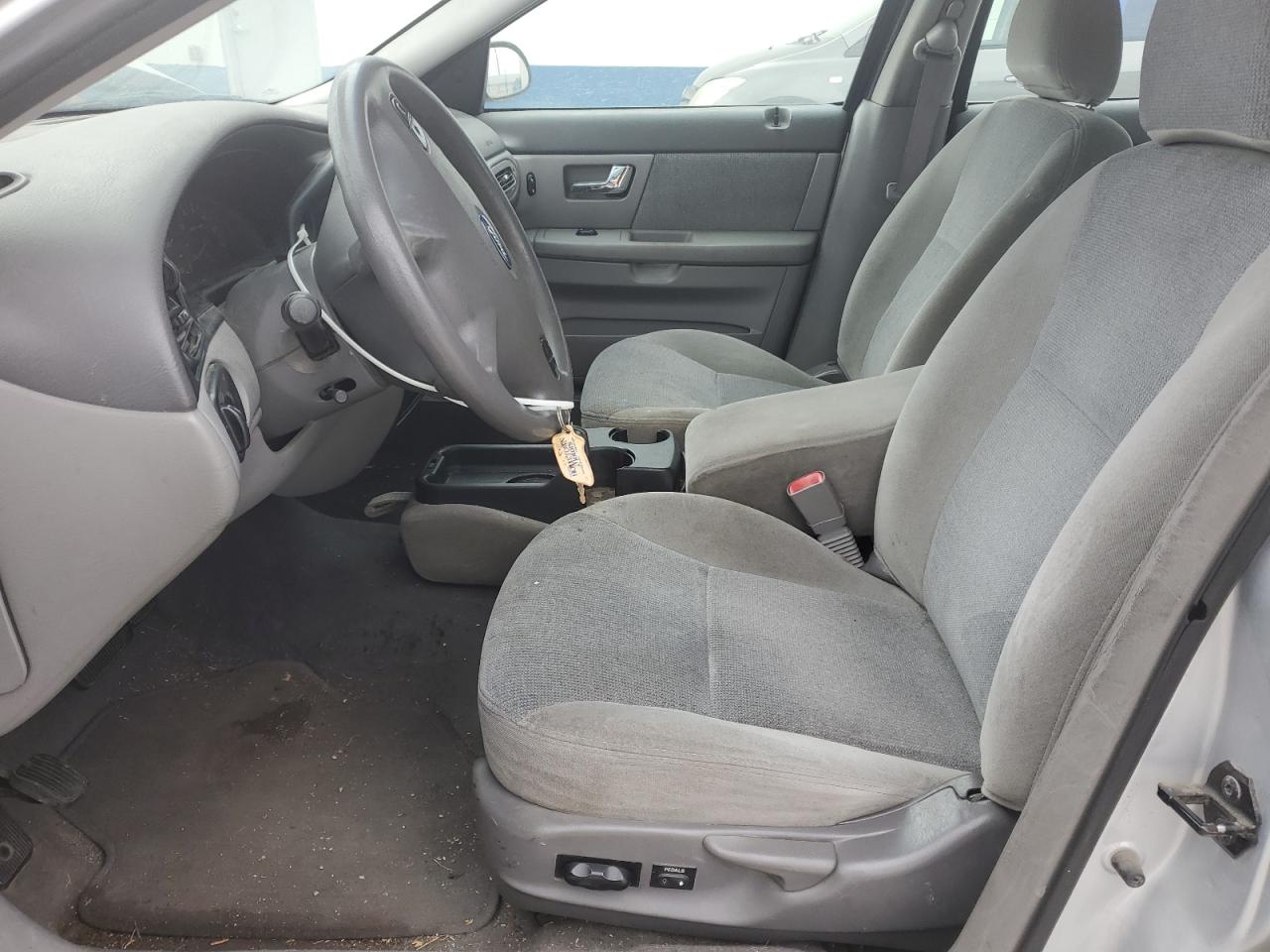 2002 Ford Taurus Se VIN: 1FAFP53U62G209583 Lot: 70386615