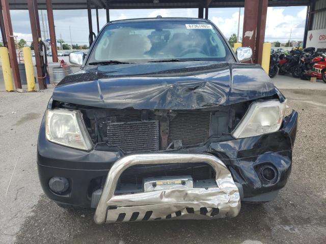  NISSAN FRONTIER 2013 Czarny