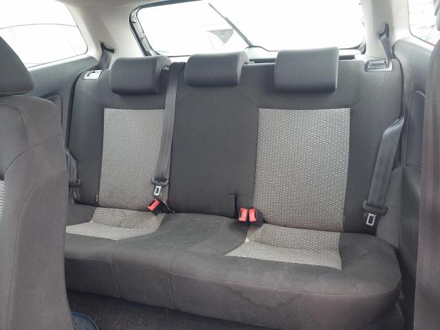2011 VOLKSWAGEN POLO S