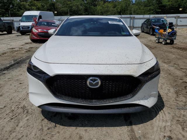  MAZDA 3 2022 Белы