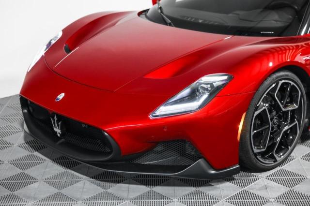  MASERATI MC20 2022 Красный