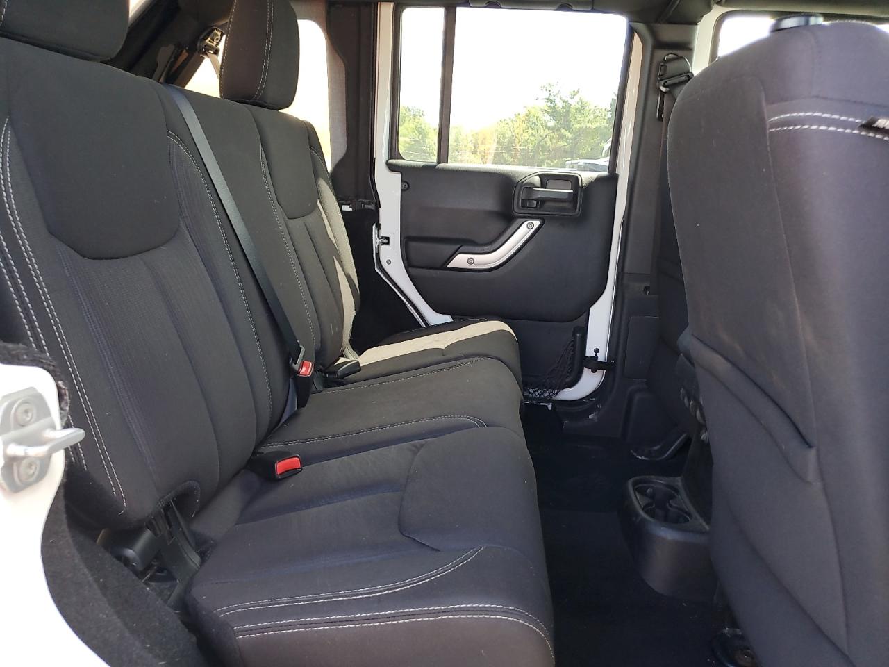 2013 Jeep Wrangler Unlimited Sahara VIN: 1C4HJWEG4DL562951 Lot: 70089565