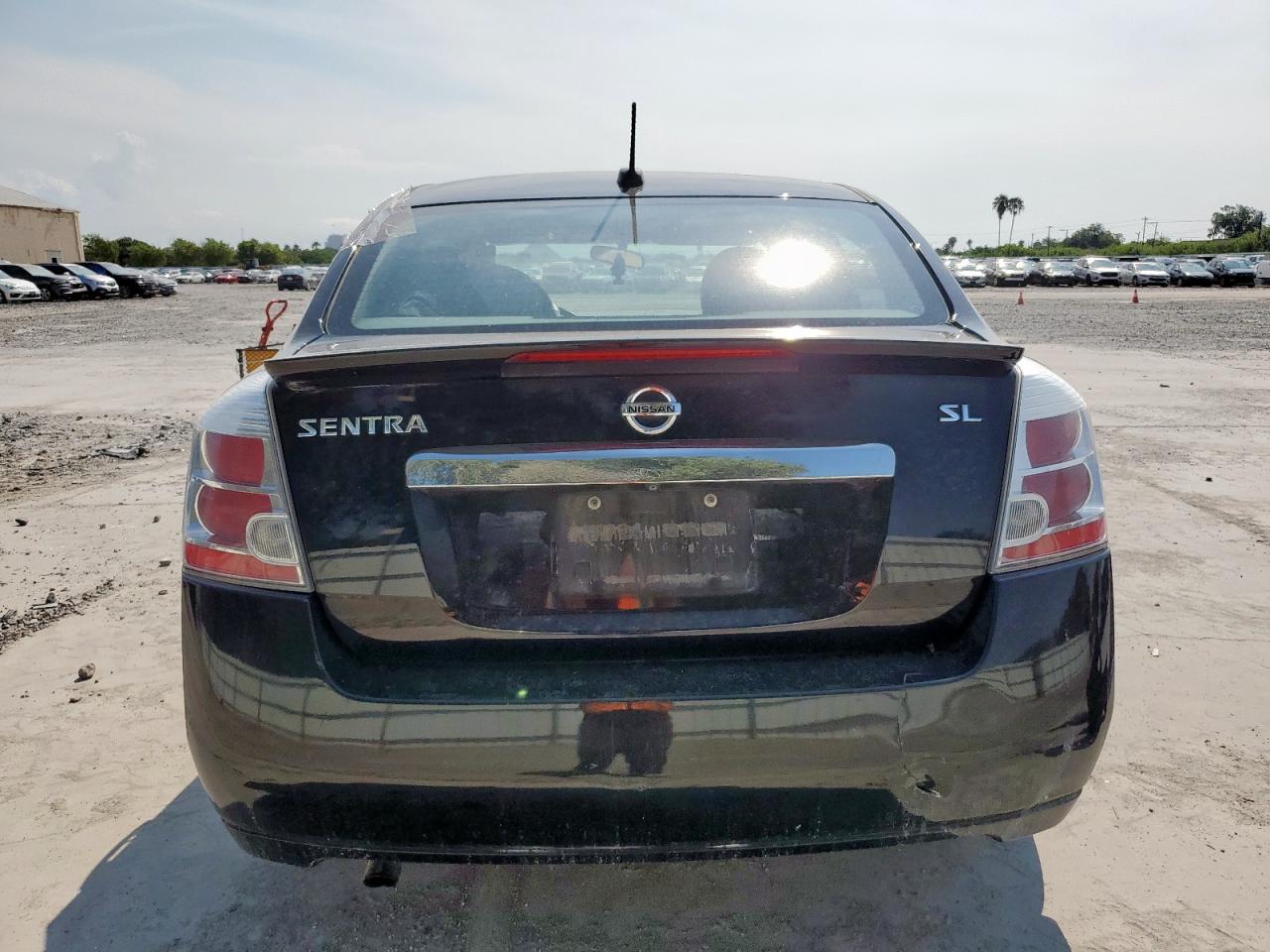 2011 Nissan Sentra 2.0 VIN: 3N1AB6AP0BL731811 Lot: 70207345