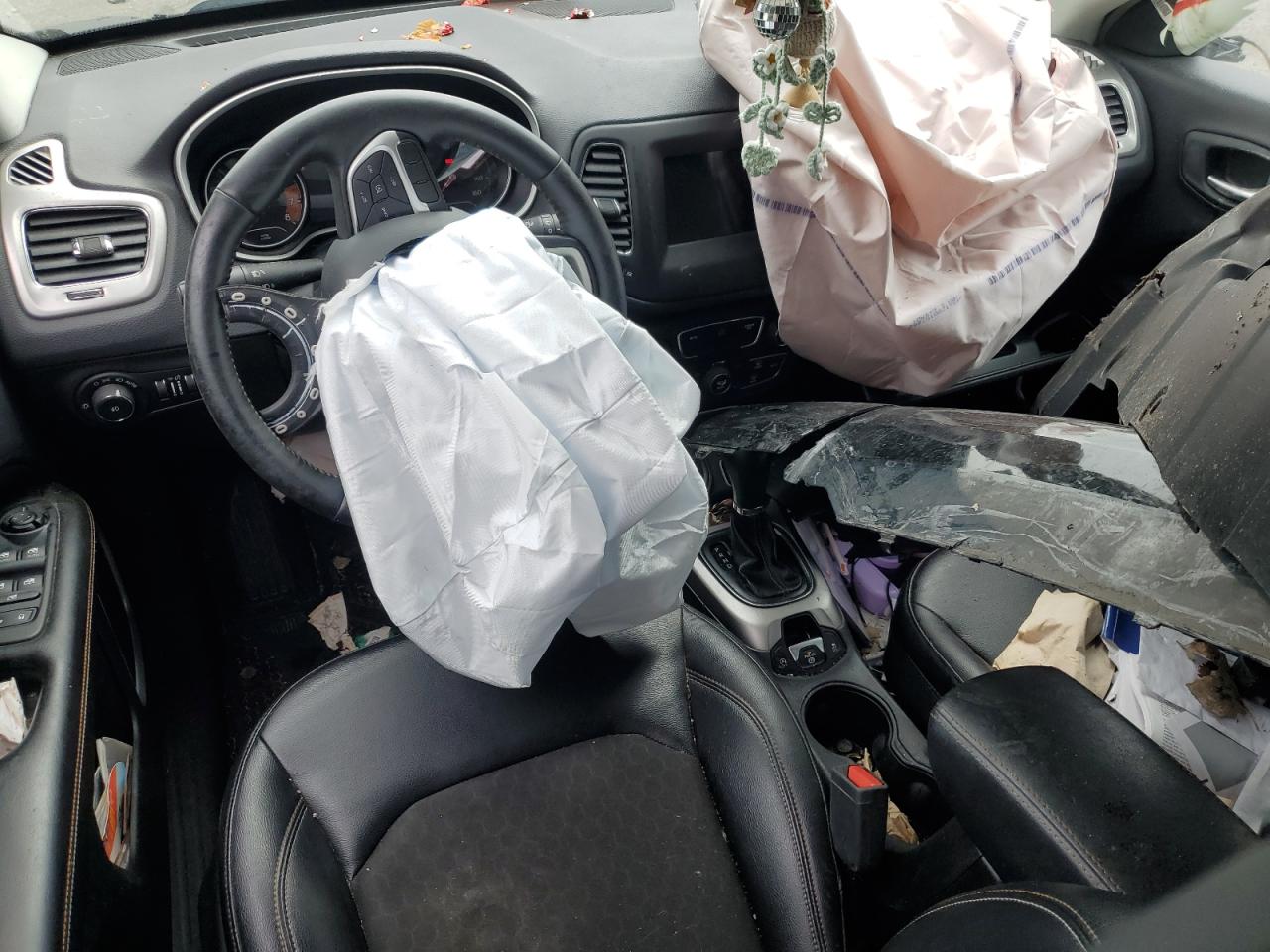 2017 Jeep Compass Latitude VIN: 3C4NJDBB7HT627625 Lot: 68692905