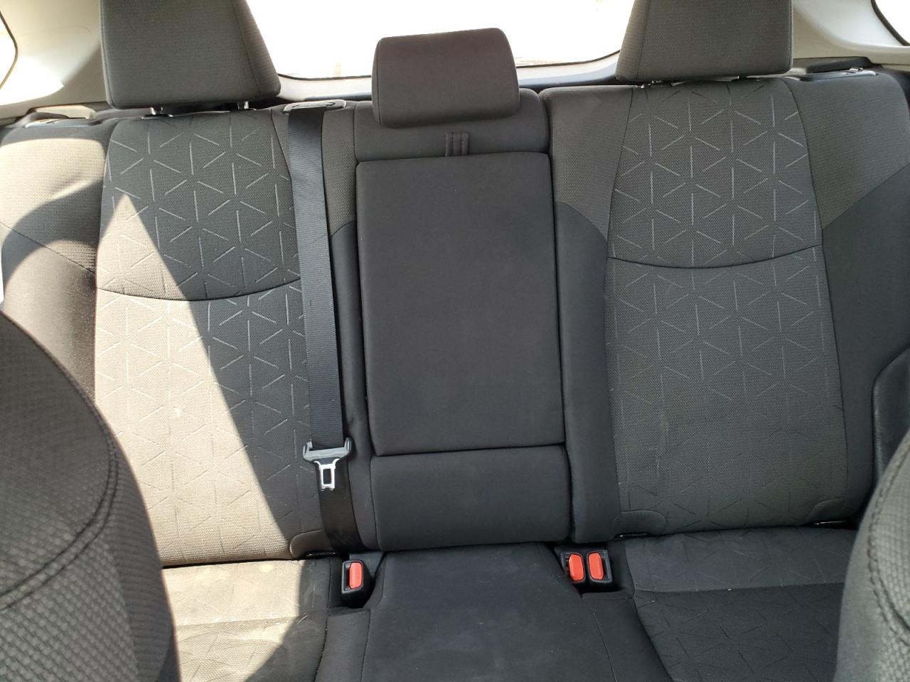 2021 Toyota Rav4 Xle VIN: 2T3P1RFV0MW143325 Lot: 69058405