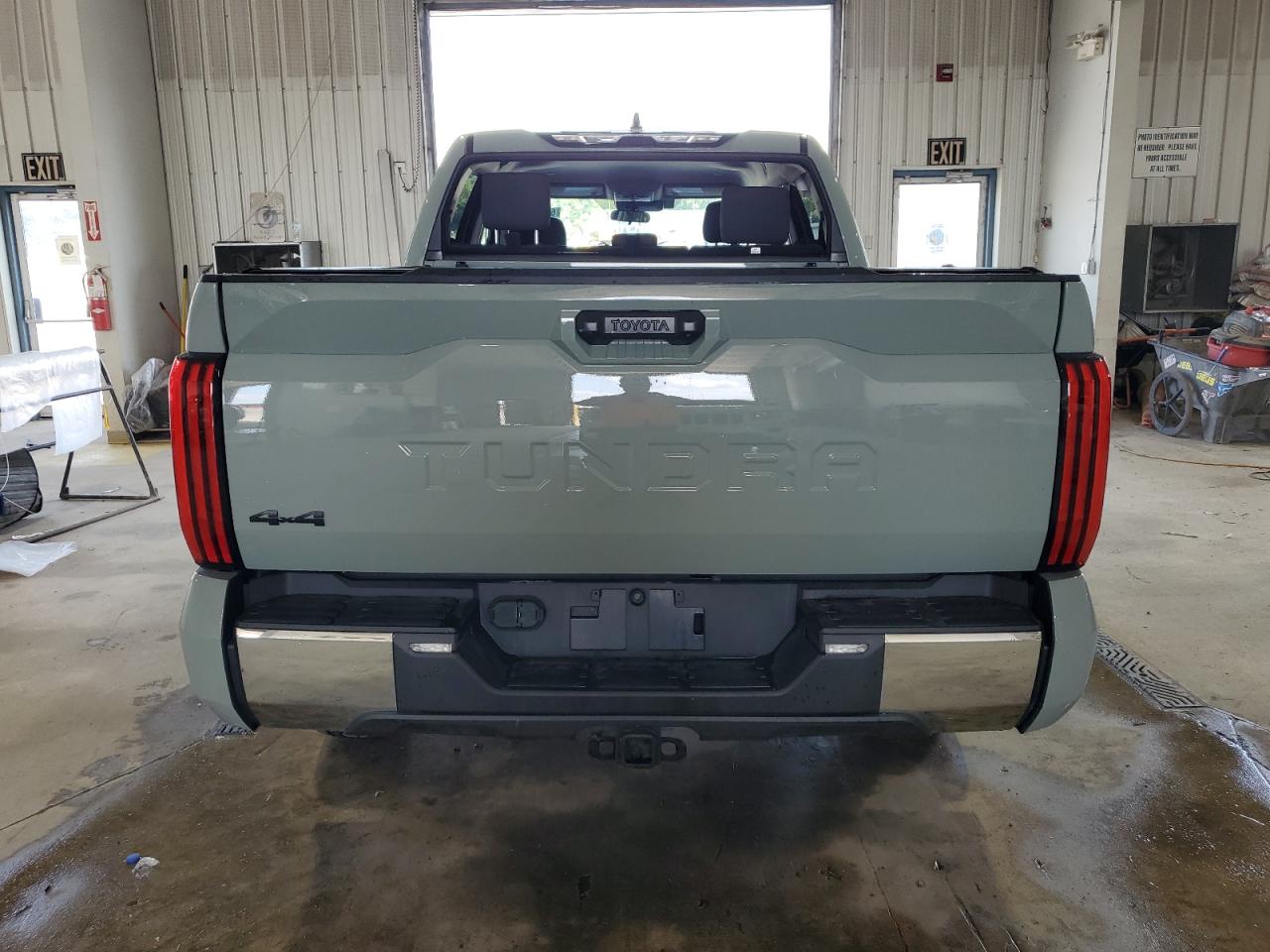 2024 Toyota Tundra Crewmax Sr VIN: 5TFLA5DB8RX171683 Lot: 69220385