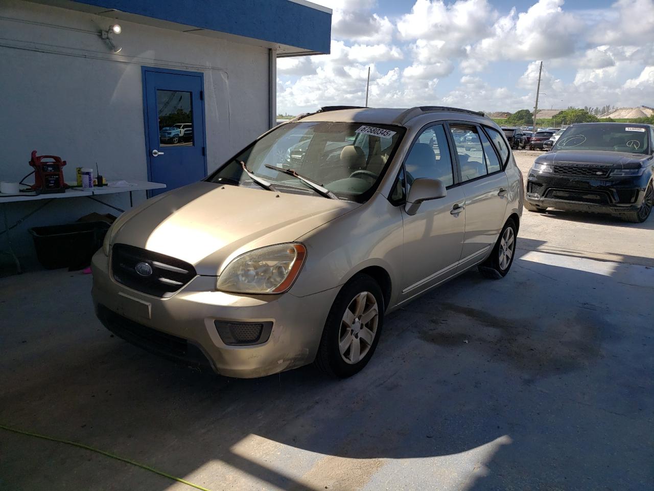 2007 Kia Rondo Base zu verkaufen in West Palm Beach, FL - Minor Dent/Scratches