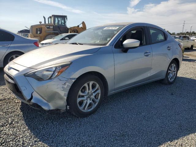  TOYOTA YARIS 2017 Szary