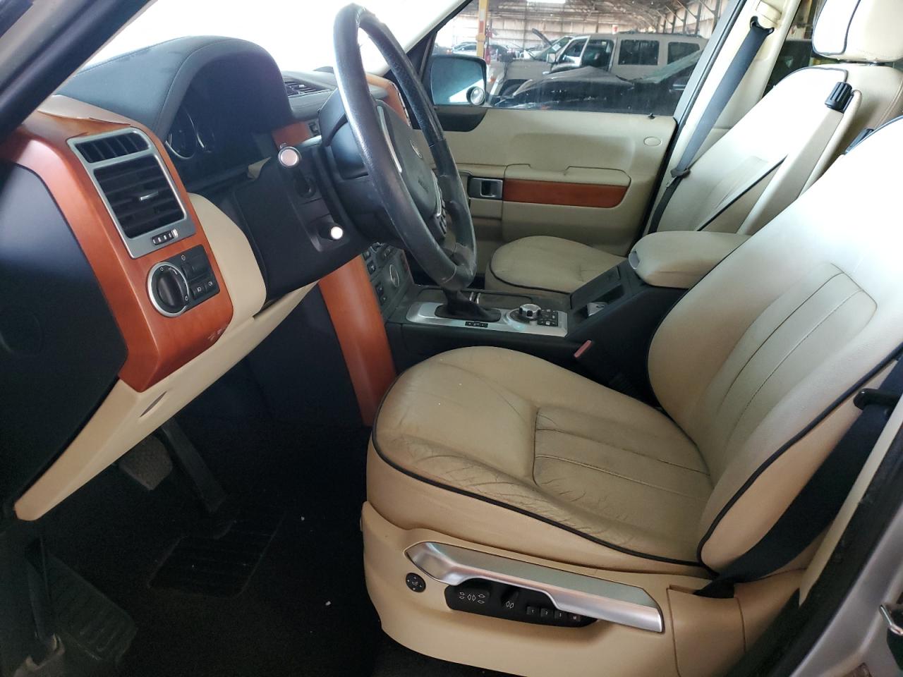 2008 Land Rover Range Rover Hse VIN: SALME15408A263933 Lot: 69885695