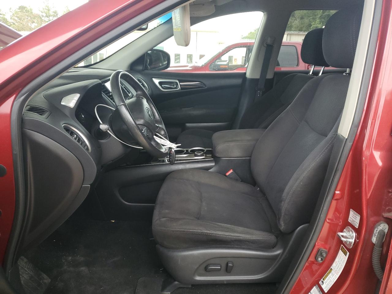 2015 Nissan Pathfinder S VIN: 5N1AR2MM2FC688041 Lot: 70452425