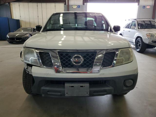 Pickups NISSAN FRONTIER 2012 Biały