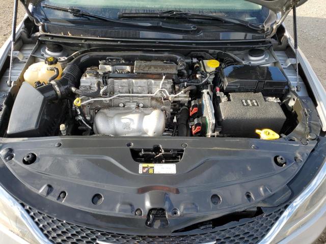 2016 CHRYSLER 200 LX