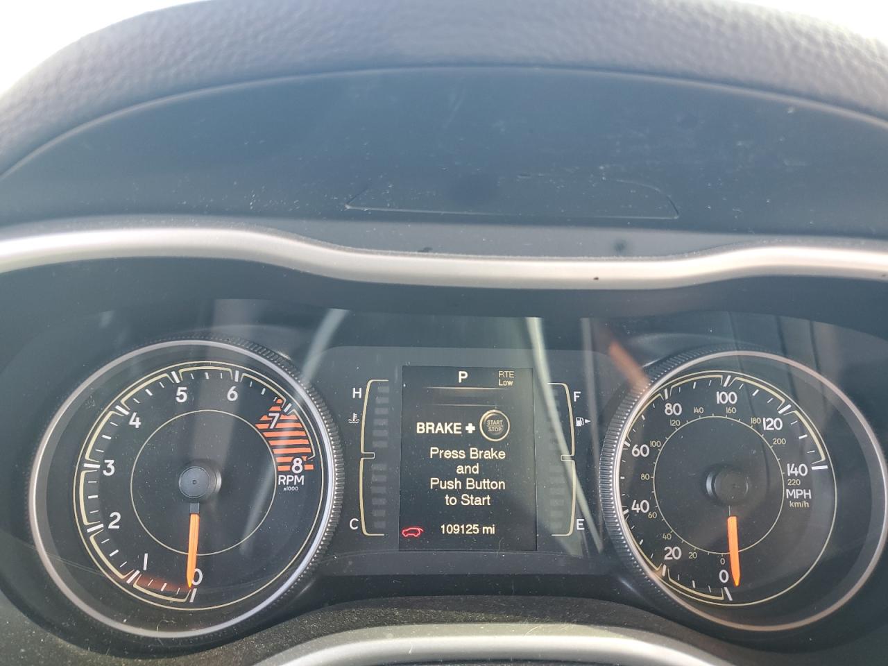 2018 Jeep Cherokee Latitude Plus VIN: 1C4PJMLX5JD562370 Lot: 70636185