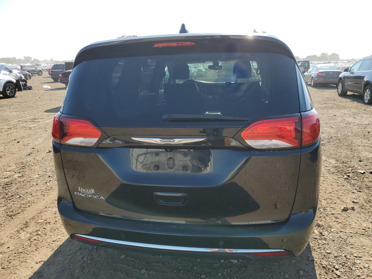 2018 Chrysler Pacifica Touring L Plus VIN: 2C4RC1EG4JR236135 Lot: 68723575