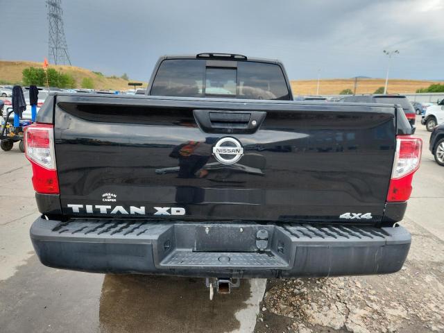  NISSAN TITAN 2018 Черный