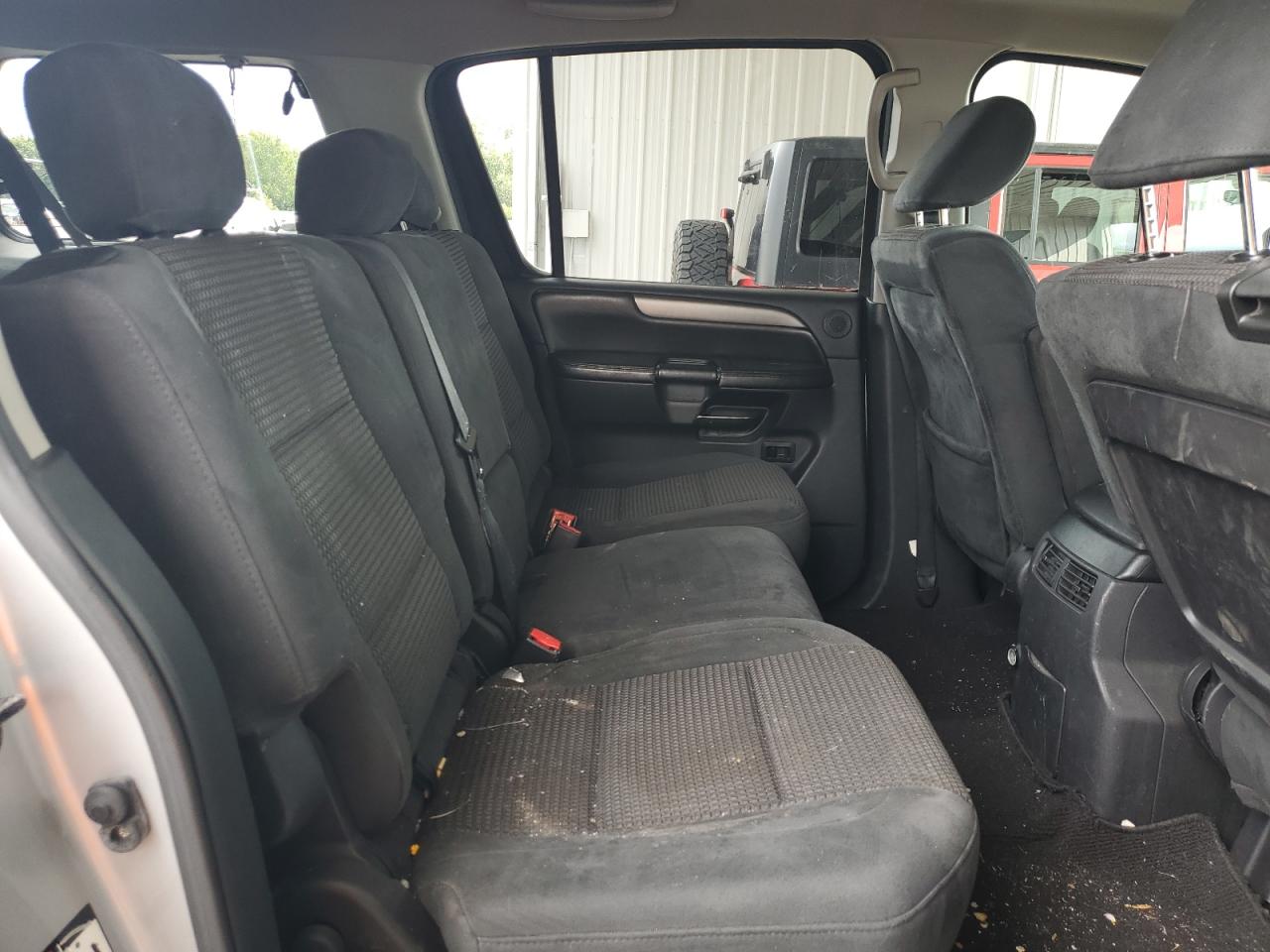 2010 Nissan Armada Se VIN: 5N1AA0NC3AN611046 Lot: 70698085