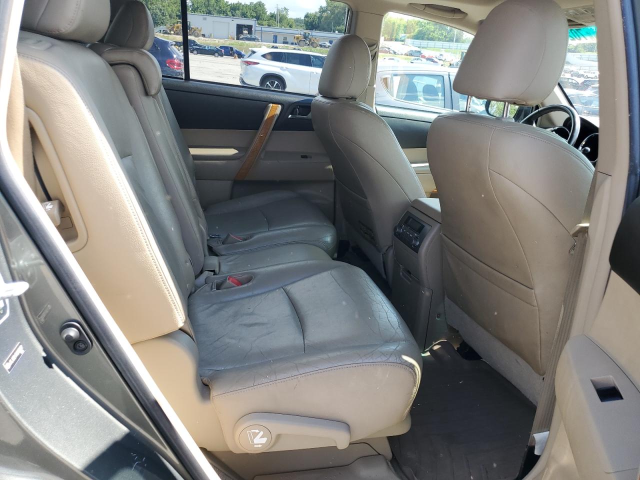 2010 Toyota Highlander Hybrid Limited VIN: JTEJW3EH7A2038832 Lot: 70264905