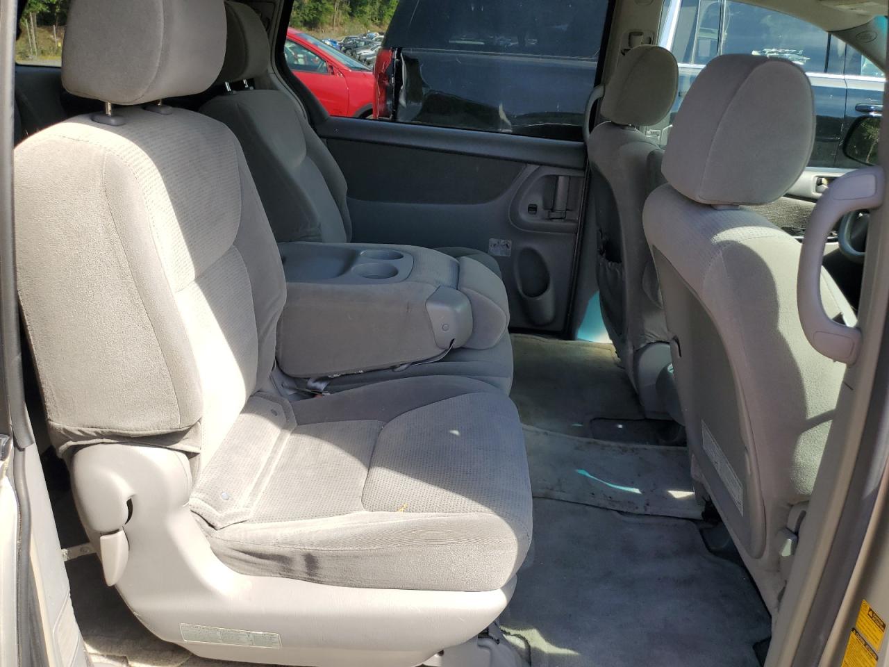 2005 Toyota Sienna Ce VIN: 5TDZA23C75S317106 Lot: 69550465