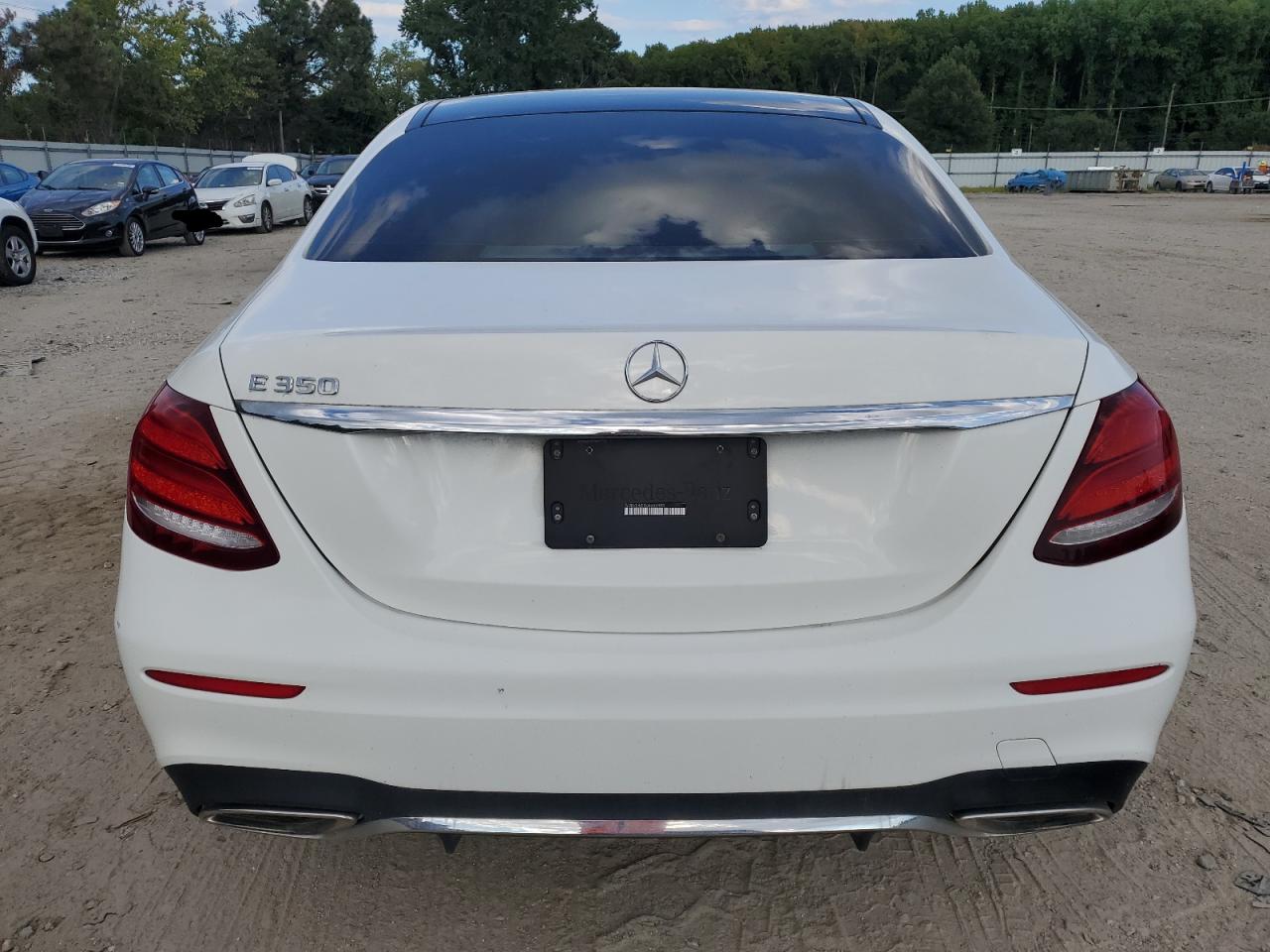 2019 Mercedes-Benz E 300 VIN: WDDZF4JB9KA555898 Lot: 69986815