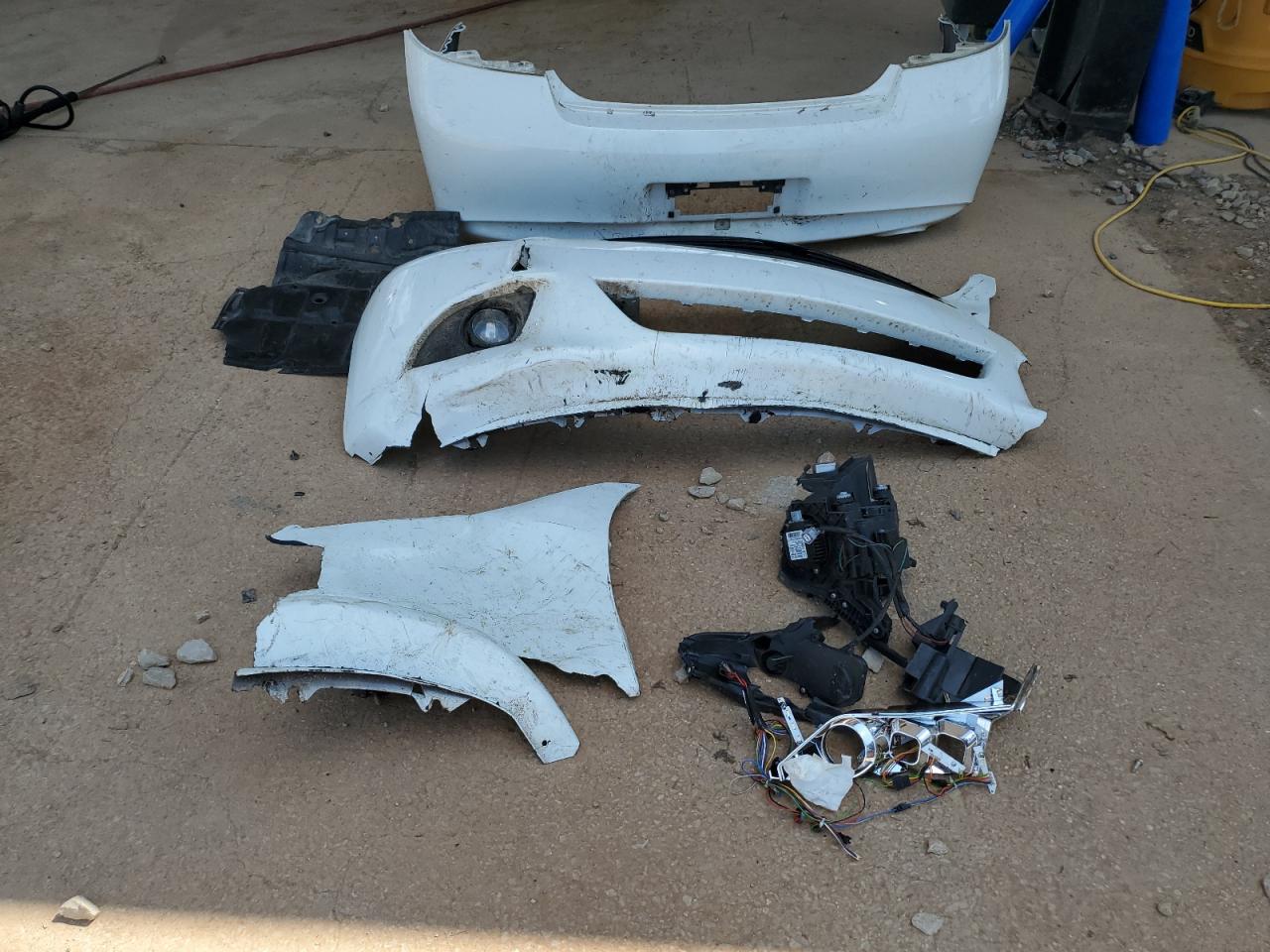 2011 Infiniti G37 Base VIN: JN1CV6AP6BM503415 Lot: 69203605