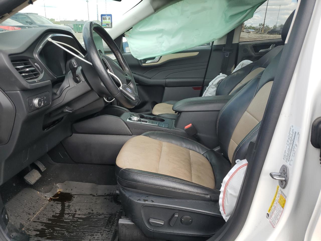 2022 Ford Escape Titanium VIN: 1FMCU9J96NUA10997 Lot: 70539025