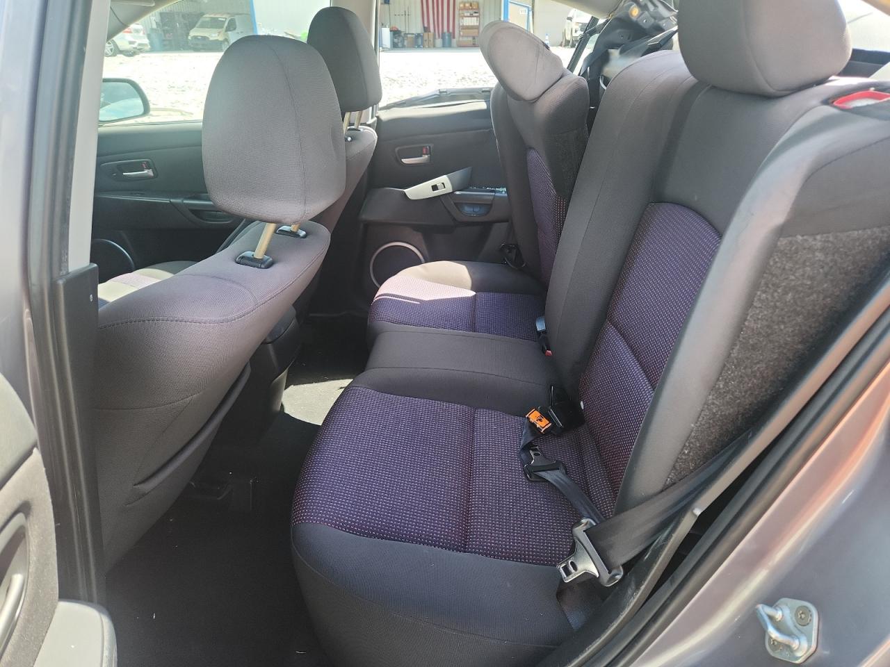 2004 Mazda 3 S VIN: JM1BK123641129926 Lot: 70469685