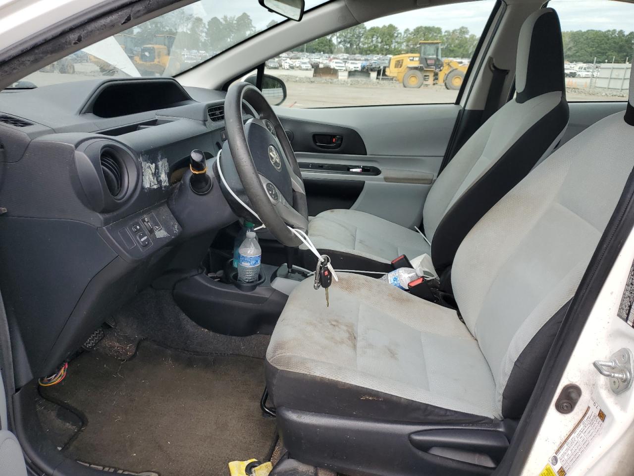 2012 Toyota Prius C VIN: JTDKDTB35C1526578 Lot: 70202565