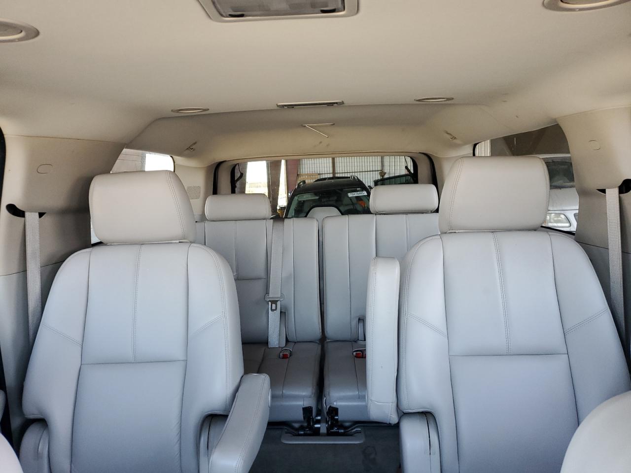 2013 Chevrolet Suburban K1500 Lt VIN: 1GNSKJE79DR213312 Lot: 70356745