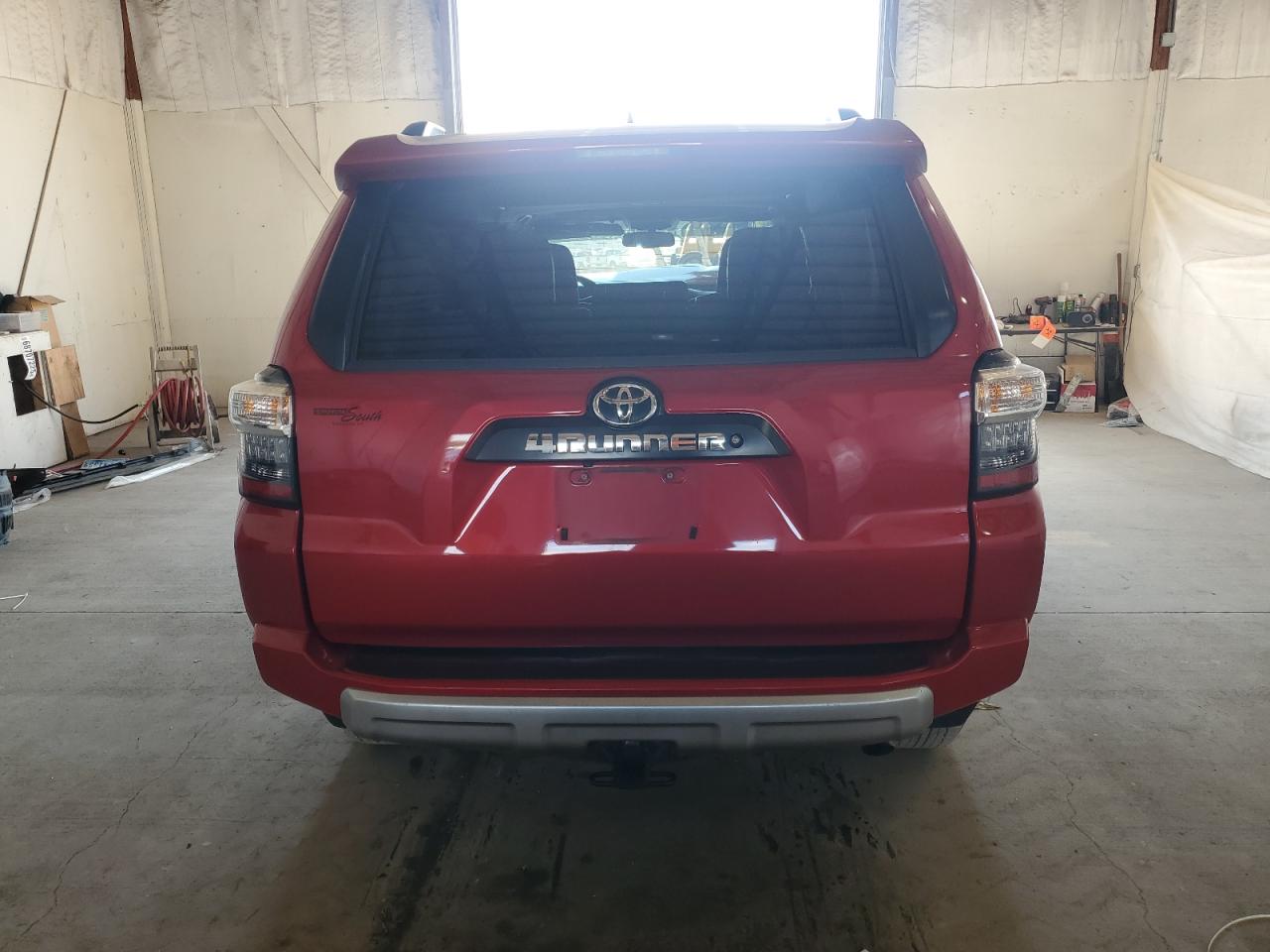 2015 Toyota 4Runner Sr5/Sr5 Premium VIN: JTEBU5JR5F5244886 Lot: 70480055