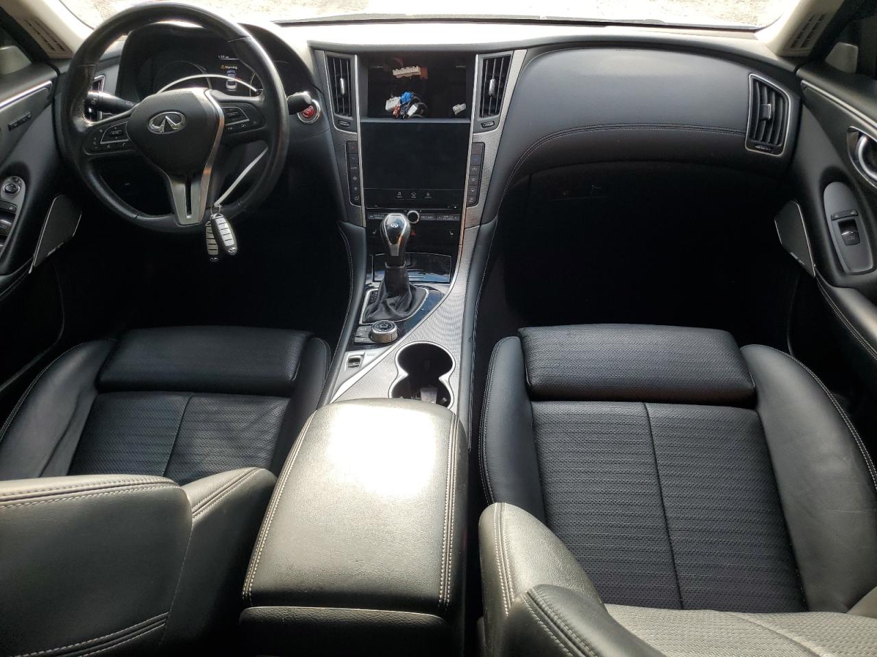 2019 Infiniti Q50 Luxe VIN: JN1EV7AR2KM590262 Lot: 69723125