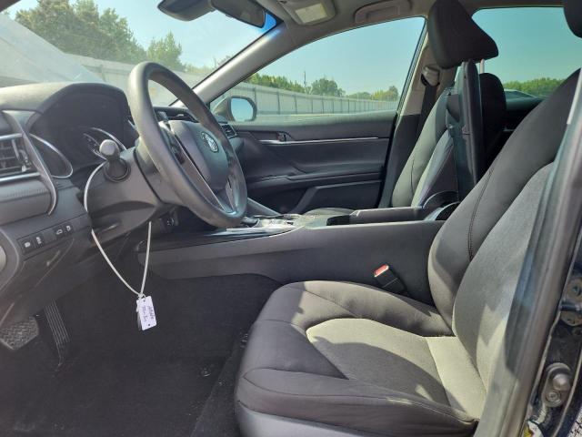  TOYOTA CAMRY 2018 Granatowy