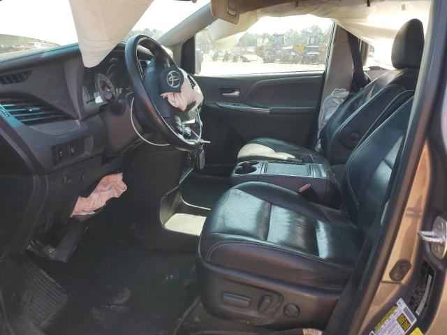  TOYOTA SIENNA 2017 Серый