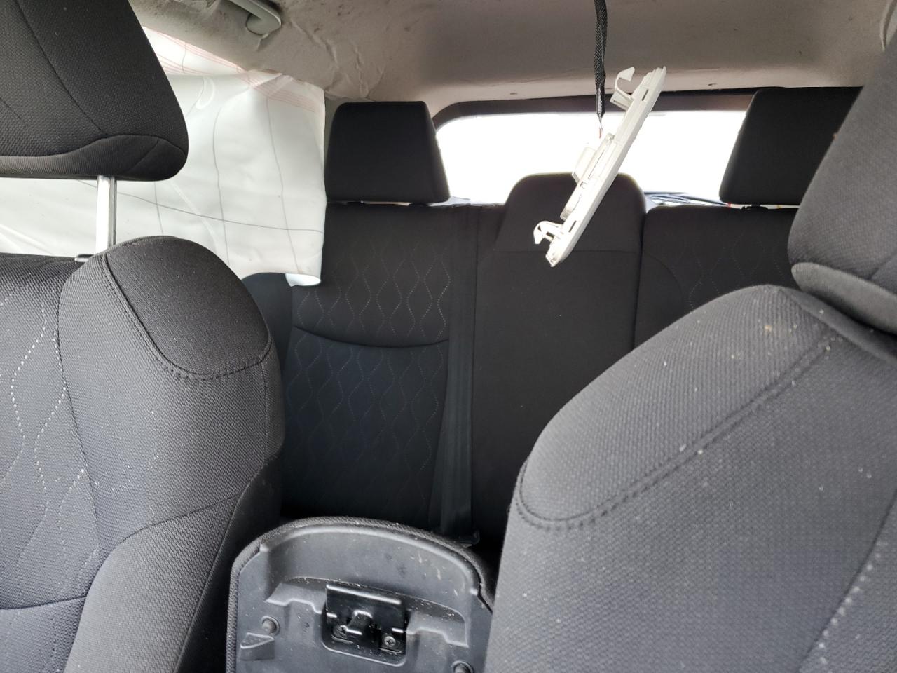 2024 Toyota Corolla Cross Le VIN: 7MUBAABGXRV103173 Lot: 69693015