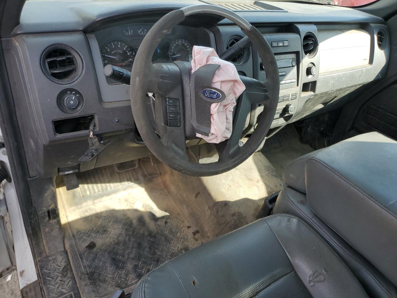 2011 Ford F150 VIN: 1FTMF1CM1BKD83099 Lot: 70908575