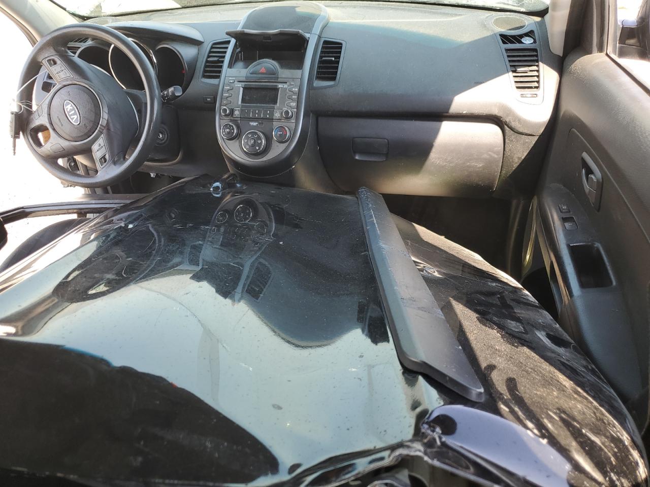 2011 Kia Soul + VIN: KNDJT2A25B7238086 Lot: 67639515