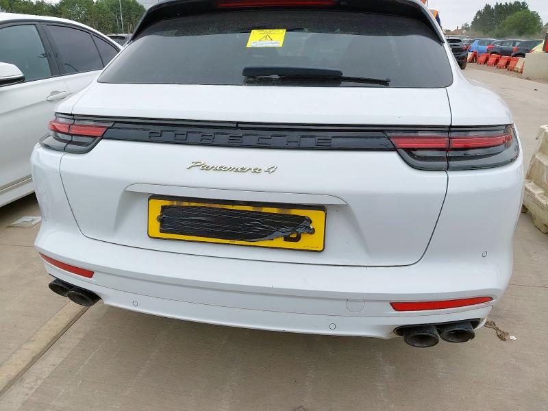 2019 PORSCHE PANAMERA 4