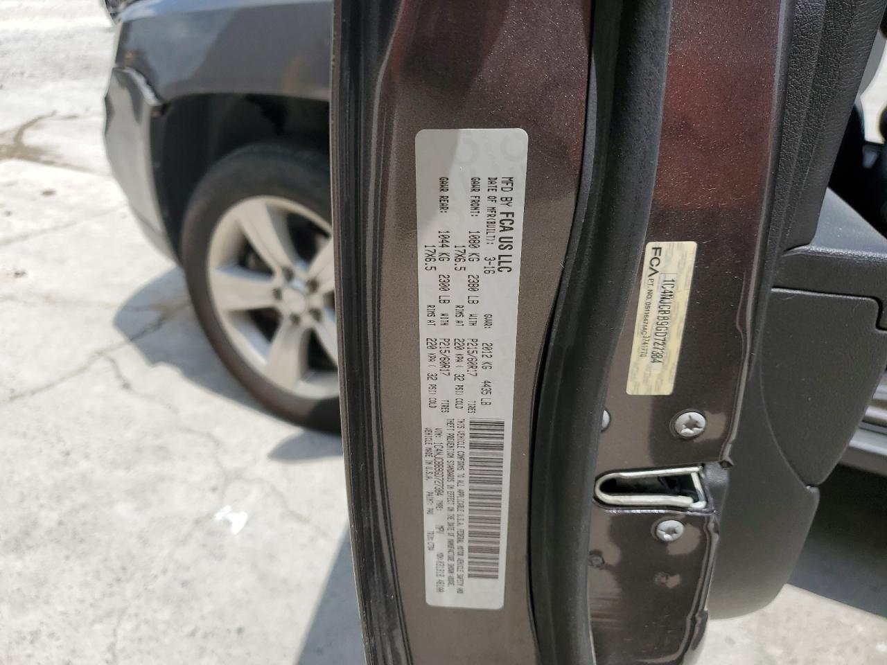 2016 Jeep Compass Sport VIN: 1C4NJCBB9GD727384 Lot: 67171735