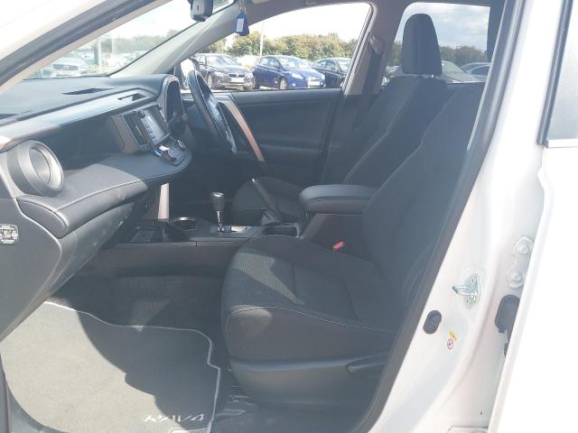 2016 TOYOTA RAV4 BUSIN