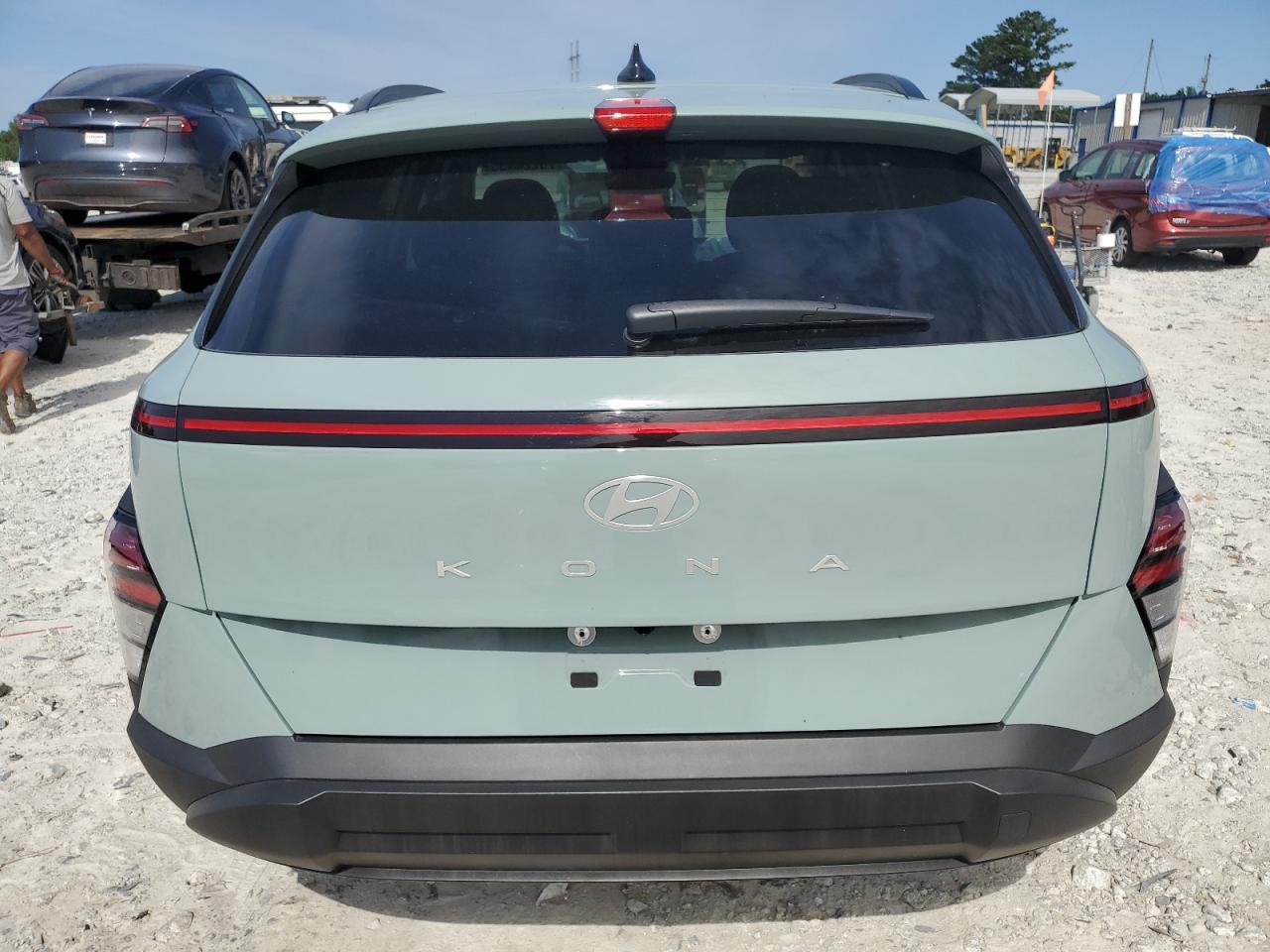 2025 Hyundai Kona Sel VIN: KM8HC3AB1SU213526 Lot: 70224455
