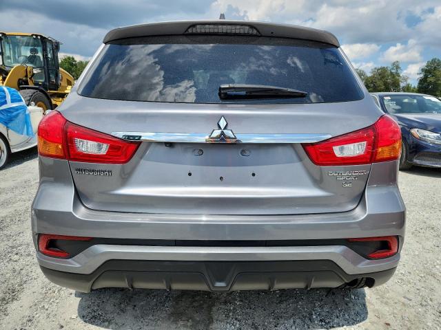  MITSUBISHI OUTLANDER 2018 Серый