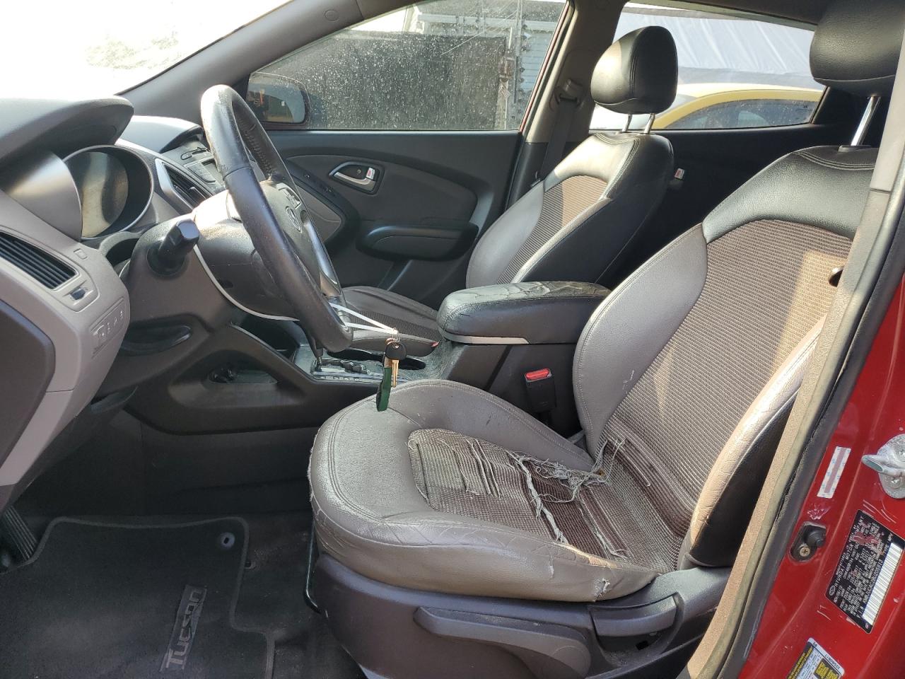 KM8JUCAC2BU205913 2011 Hyundai Tucson Gls