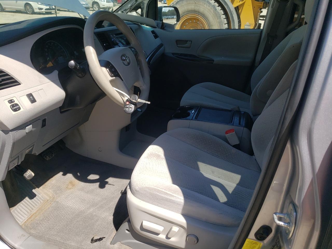 2012 Toyota Sienna Le VIN: 5TDKK3DC7CS267016 Lot: 70313585